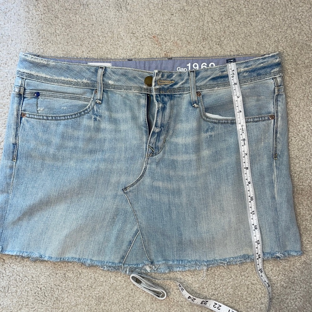 Gap 1969 Soft Light Denim Marlow Jean Skirt